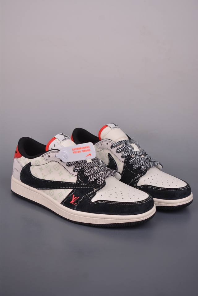 Fragment X Travis Scott X Lv Air Jordan 1 Low 三方联名倒钩 全新的三方联名低帮倒钩鞋面延续了黑脚趾设计，整双鞋以全