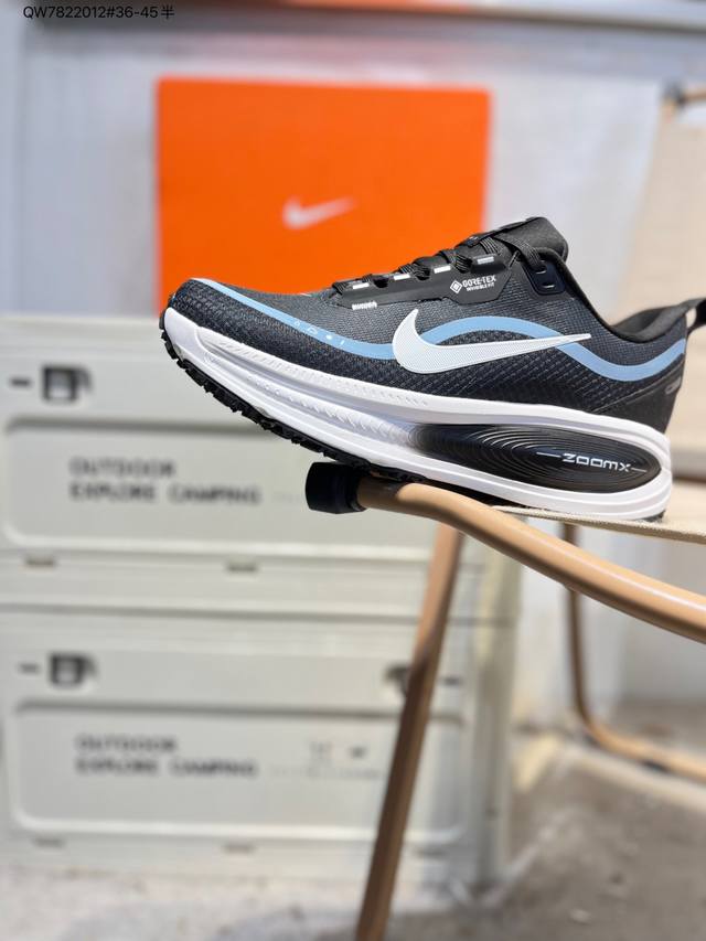 Nike Vomero 18 Gtx 耐克 舒适减震防滑 低帮跑步鞋 全掌Reactx泡绵中底 前掌和后跟还配备了Air Zoom气垫单元 据说跑起来更快更舒适