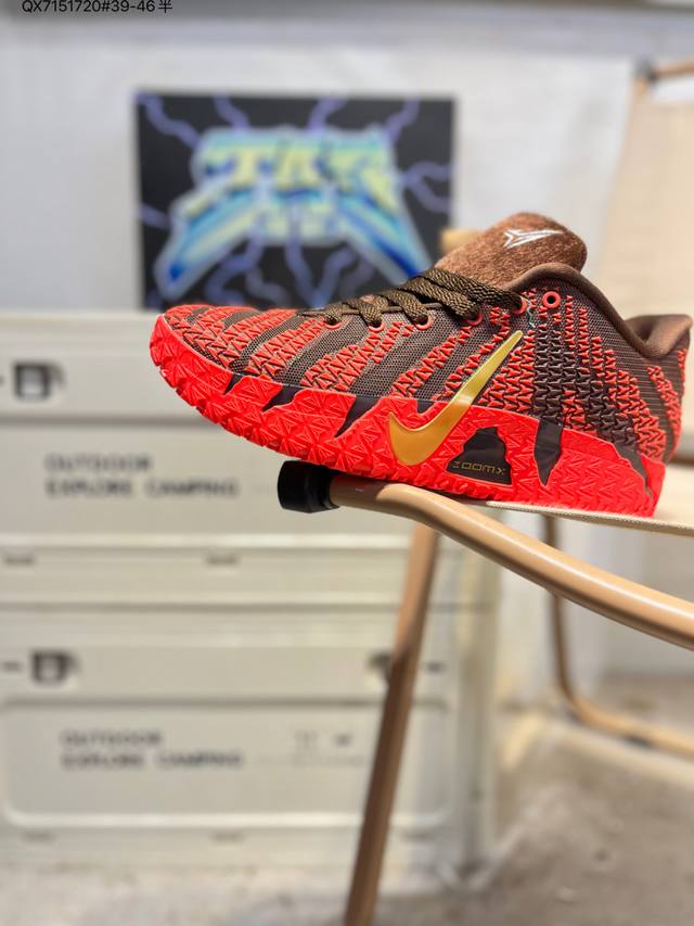 Nike Ja3 莫兰特三代实战低帮篮球鞋 鞋头和鞋舌采用透气运动网布制成采用更为挺拔的鞋口设计为脚踝带来更佳的包裹与支撑感侧面独特波纹纹理细节 打破了单调 赋