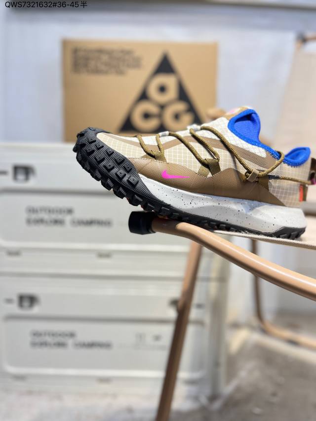 耐克 Nike Acg Mountain Fly Low Gtx Se 男女子运动鞋户外登山徒步鞋。采用匠心设计，打造耐穿迅疾风格，让你在沙漠、峡谷和深山中探险