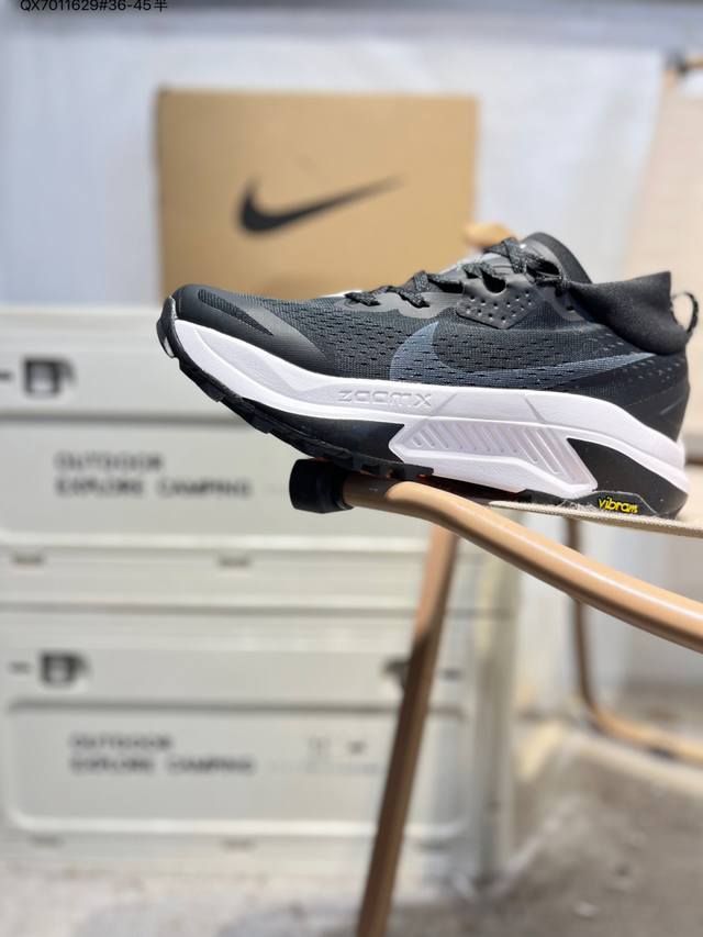 Nike Reactx pegasus Trail 6 Gtx 越野跑步鞋 登月兼顾迅疾外观和稳固脚感 后跟覆面和中足动态支撑巧妙融合 缔造稳定顺畅的迈步体验