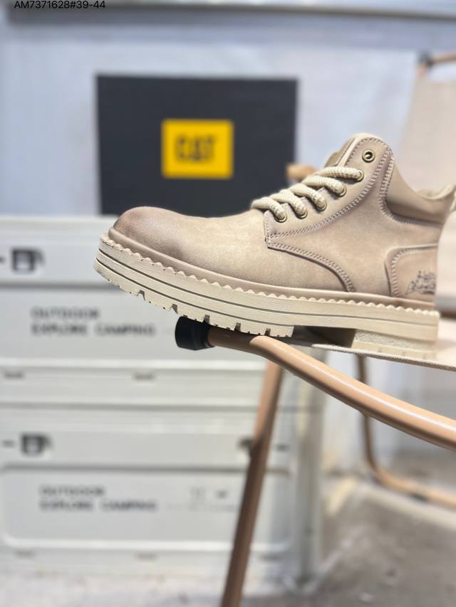 Cat 卡特 硬汉推土机品牌 系列工装休闲鞋 天猫同款 全新出炉 工艺品质 专为高端海淘代购客户准备 鞋面采用头层磨砂牛皮 此款每年销量爆炸pwc44100 A