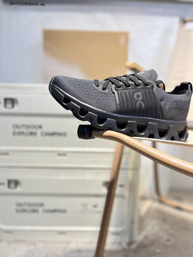 On昂跑Cloudtilt Moon 轻量运动休闲鞋 脚感很舒服 鞋底柔软且包裹性好 上脚显腿长 不管休闲还是运动都很百搭 是最好看最显质感的颜色3Mf1013