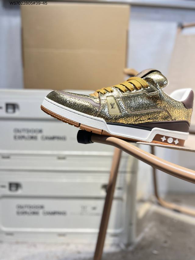 广东原厂# 路易威登 Louis Vuitton Lv路易威登板鞋 新款 Lv Trainer最新配色运动鞋 L家 篮球鞋风格运动鞋 该鞋由艺术总监 Virgi