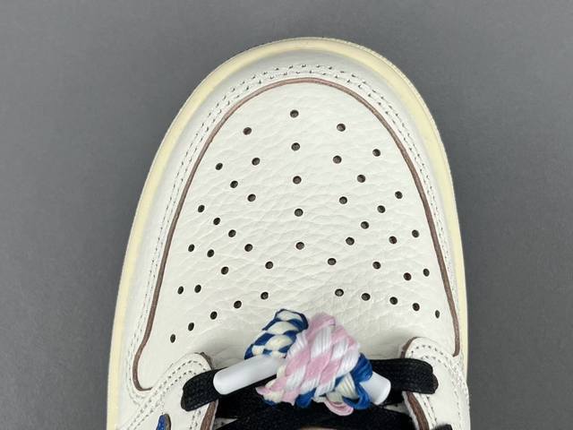 渠道优势 ！ 纯原 Aj1倒钩 Travis Scott X Fragment Design X Jordan Air Jordan 1 Low Og Sp 倒