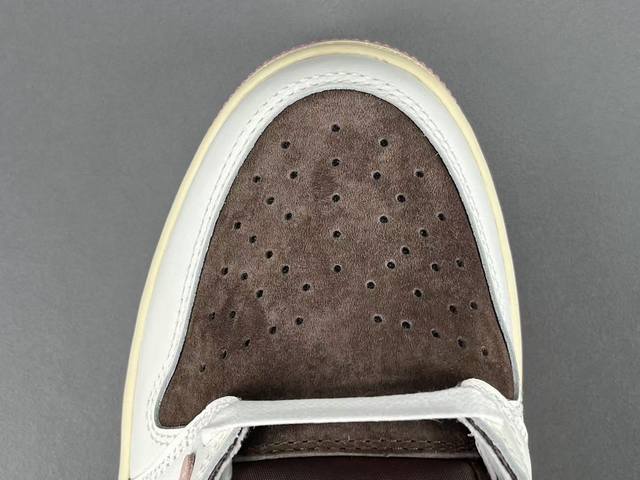 渠道优势 ！ 纯原 Aj1倒钩 Travis Scott X Jordan Air Jordan 1 舒适百搭 包裹性耐磨 低帮 板鞋 女款 棕粉 货号Dz41