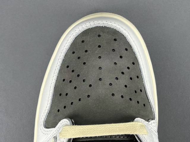 渠道优势 ！ 纯原 Aj1倒钩 Travis Scott X Jordan Air Jordan 1 二层绒面皮皮革 潮流复古 低帮 篮球鞋 男女同款 白棕色