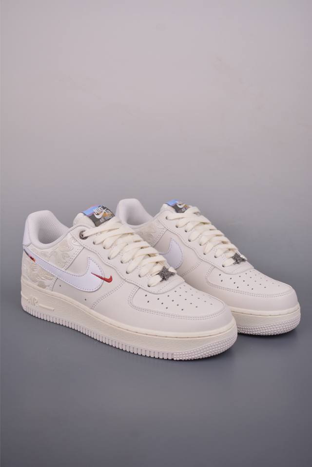 Nike Air Force 1 Low 马年限定 原楦头原纸板 打造纯正空军版型 专注外贸渠道 全掌内置蜂窝气垫 原盒配件 原厂中底钢印、拉帮完美 官方货号: