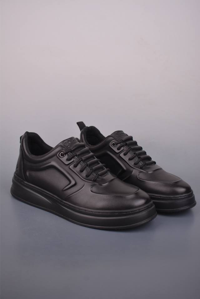 Ecco爱步运动鞋 Biomc系列全新品质 透气轻便防滑缓震牛皮跑鞋健步 甄选优质皮面搭配纺织装饰 脚感柔软舒适 透气不闷脚 自然律动科技鞋楦 符合人体工学 带