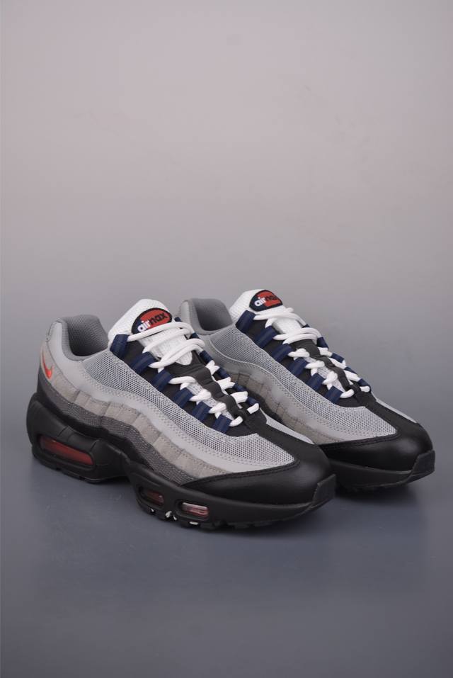 Nike Air Max 95 纯原版本 潮流百搭 气垫缓震慢跑鞋 Air Max 95就是源于设计师塞吉奥 罗扎诺的构想 Nike Air Max 95的设计
