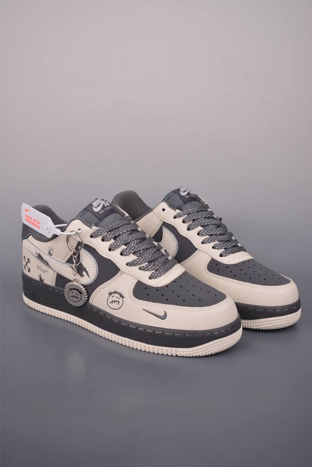 Nike Air Force 1 Low Off联名 原楦头原纸板 打造纯正空军版型 专注外贸渠道 全掌内置蜂窝气垫 原盒配件 原厂中底钢印、拉帮完美 官方货号