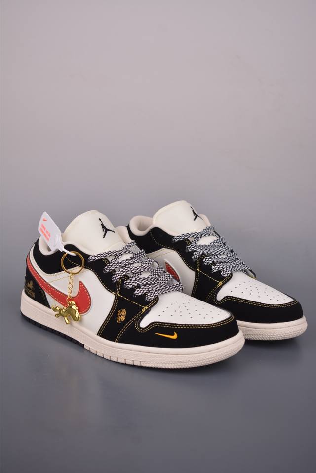 Nike Jordan Air Jordan 1 马年限定 纯原大厂出品 极力推薦 定制鞋盒 大厂纯原品质出货 超高清洁度 皮料切割干净无任何毛边 细节完美 官