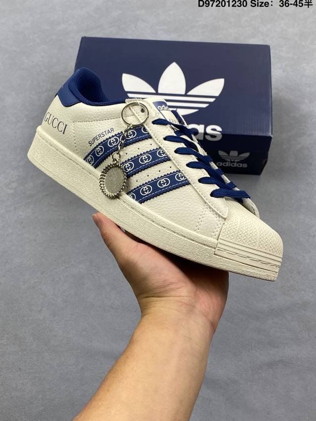 阿迪达斯 Adidas Originals Gazelle Indoor 贝壳头 三叶草休闲防滑耐磨低帮板鞋 鞋头出色设计 塑就出众贴合感 稳固的后跟贴合足部曲