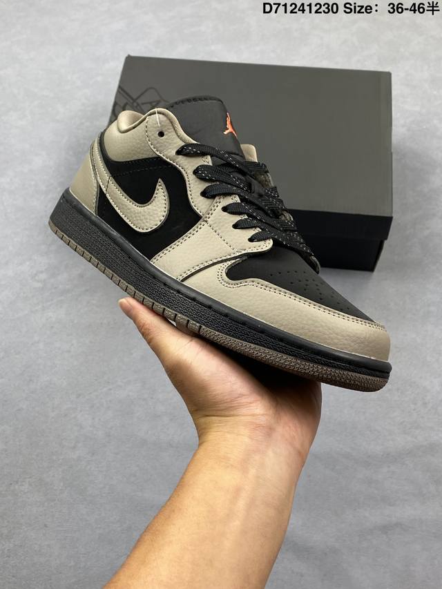 头层Jordan Air Jordan 1 摩卡小倒钩配色 舒适柔软 低帮 复古篮球鞋 男女同款 棕黑色 货号：Ib7109-005 尺码：36～45半 编码D