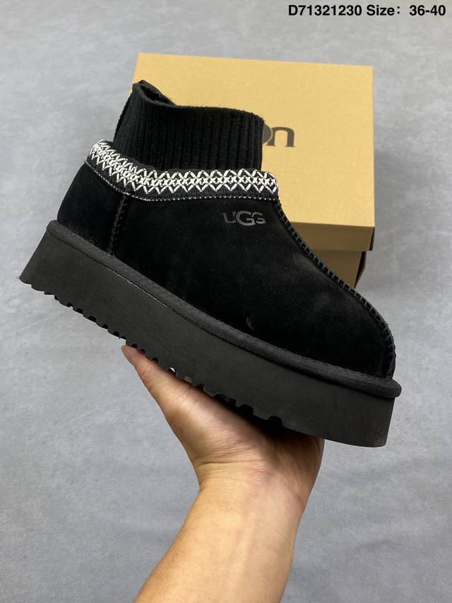 公司级 Ugg雪地靴 中帮筒靴 时尚舒适女鞋厚底增高长筒靴 俏皮可爱的百变造型， 美国轻奢品牌Ugg 平底系列冬季 雪地休闲保暖毛毛雪地靴。官方同步包装 检验标