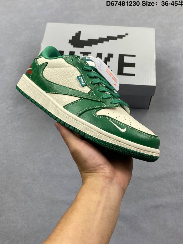 Aj1倒勾马年限定Travis Scott X Air Jordan 1 ” Reverse Mocha “ Aj1乔1 Ts 闪电 联名倒钩 低帮文化篮球鞋