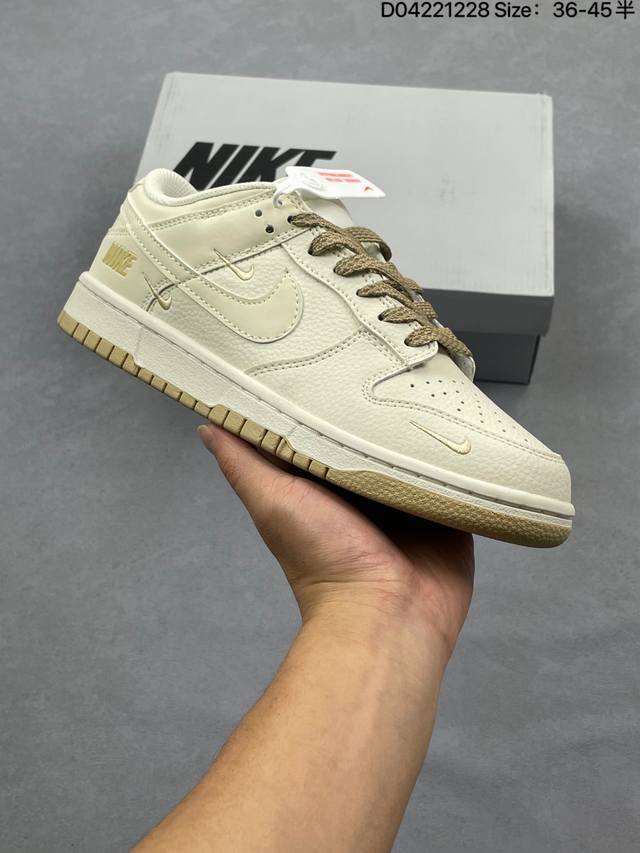Nk Dunk Low Retro “Diy高端定制” 低帮休闲运动板鞋 原装头层材料 用料绝不含糊 独家版型蒸餾加工帶來的是更好的视觉和脚感体验 清洁度 电绣