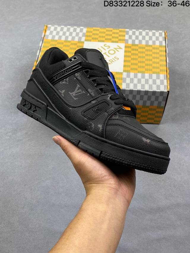 路易威登 Louis Vuitton Lv路易威登板鞋 新款 Lv Trainer最新配色运动鞋 L家 篮球鞋风格运动鞋 该鞋由艺术总监 Virgil Ablo