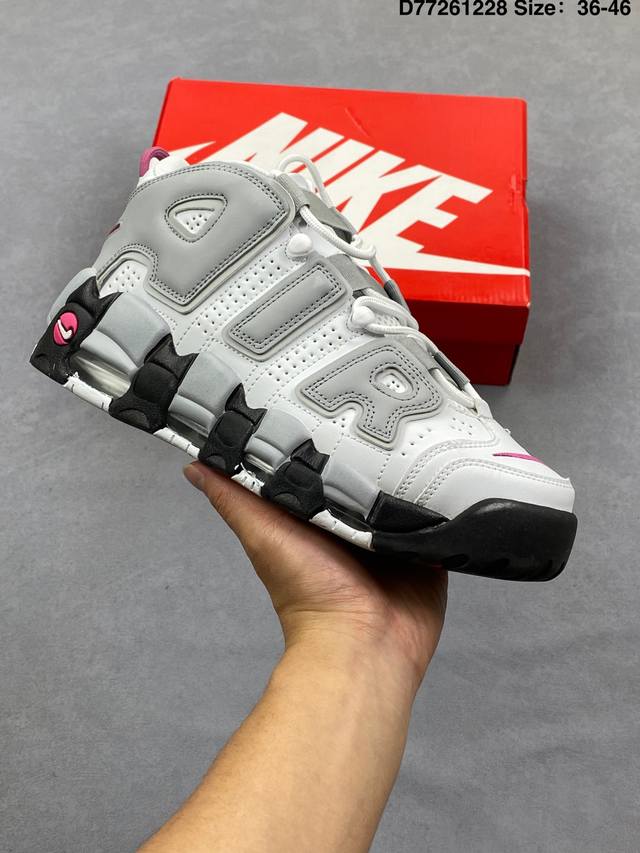 公司级Nike Air More Uptempo皮蓬大Air撕纸篮球鞋 白淡蓝 Nike将推出新款 Air More Uptempo，它以白色，橄榄球灰色和迷幻