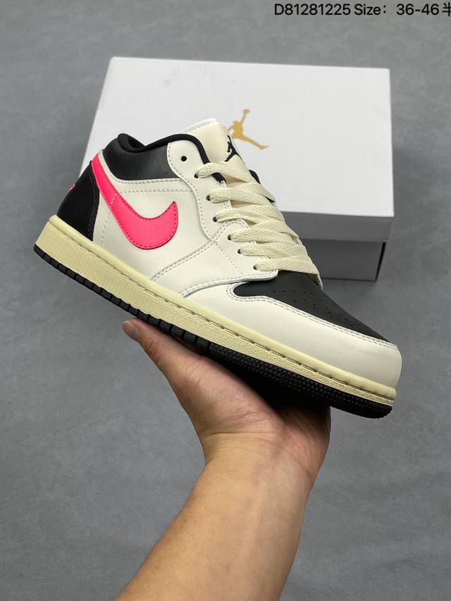公司级 真标性比价新配色出货Air Jordan 1 Low panda 低帮 熊猫 Aj1 乔丹1代 Aj1 乔1 低邦乔丹篮球鞋系列 鞋身采用灰色打造鞋身框