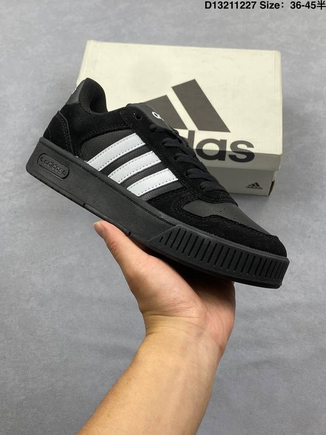 Adidas D-pad Classic 阿迪达斯 舒适百搭 防滑耐磨 低帮 板鞋 货号:Jr8221 尺码:36 36.5 37 38 38.5 39 40