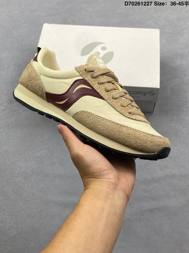 公司级Saucony索康尼男款Trainer 80 运动鞋 迷衣时尚 货号:S70883-1 商品材质：皮革织物橡胶 商品信息：网眼和绒面革面料。系带 衬垫鞋舌