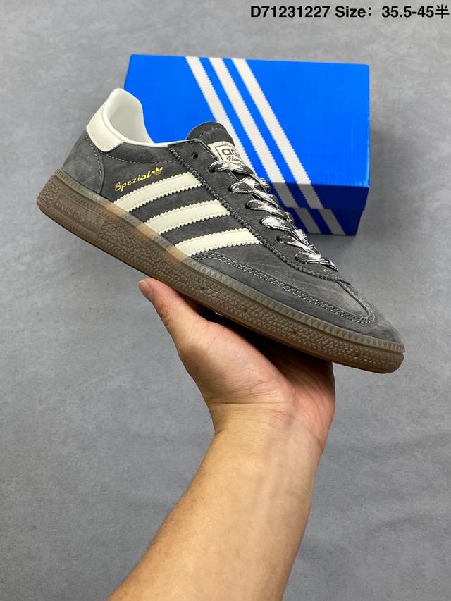 阿迪达斯三叶草Adidas Originals Samba Og 桑巴舞系列绅士德训足球风百搭低帮休闲运动板鞋 货号：Kj6303 尺码：如图所示 编码：D71
