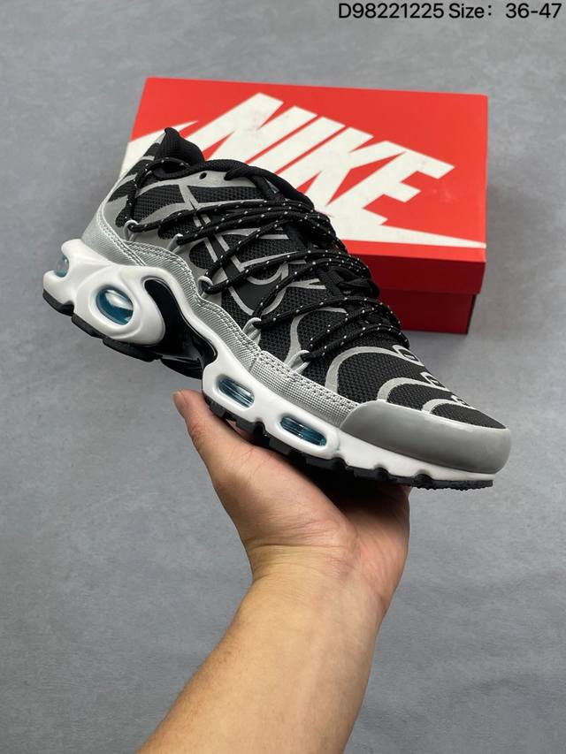 Nk Air Max plus 复古低帮跑步鞋！ Max版！蓝白！ 全新一比一版本！准备做到Max全系列！ 更多Max系列配色陆续出货！ 真真的用心研发 一点一