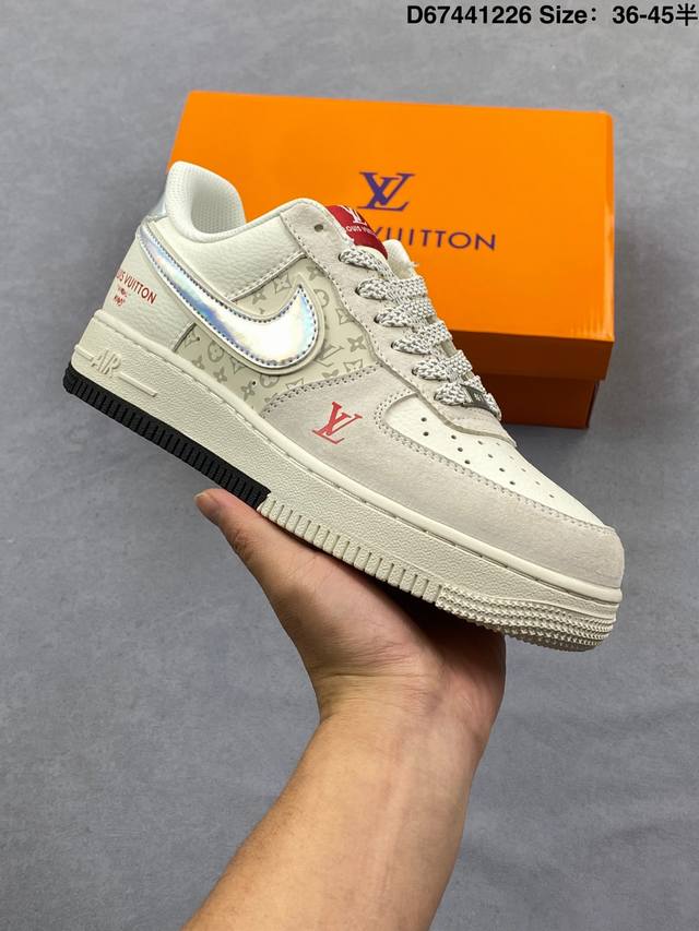 奢潮顶流合体！Af1 Low X Lv 联名款重塑潮流天花板 当Nike Air Force 1 Low的传奇街头血统遇上Louis Vuitton的高奢基因，