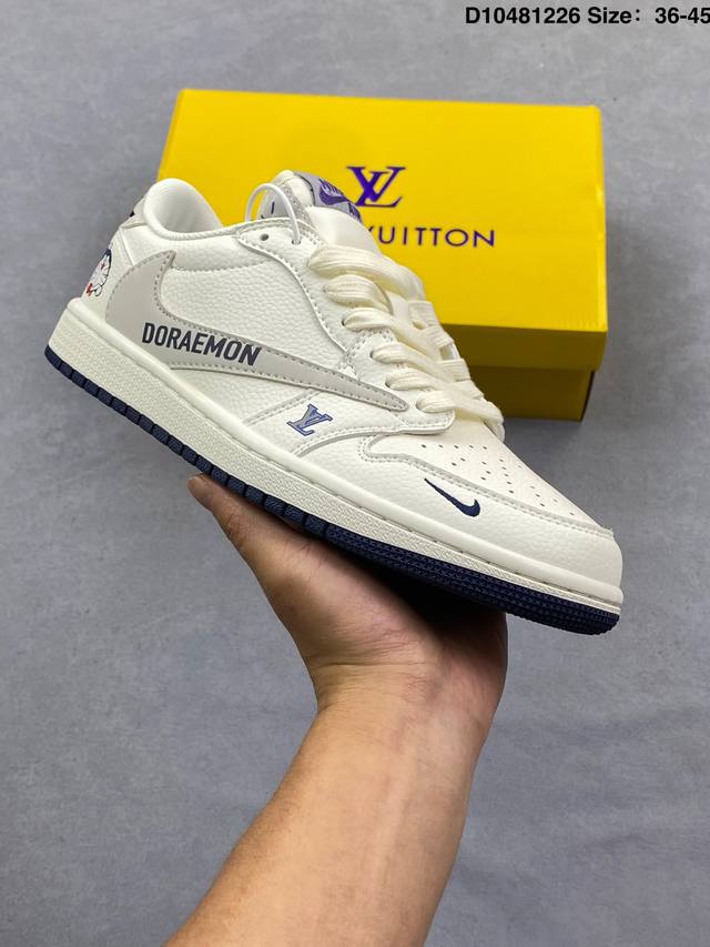 乔丹Air Jordan 1 Low 低帮复古文化休闲运动篮球鞋。该鞋款从 1985 年元年款汲取设计灵感，焕新演绎简约经典外观，让人感到熟悉的同时又颇具新意。