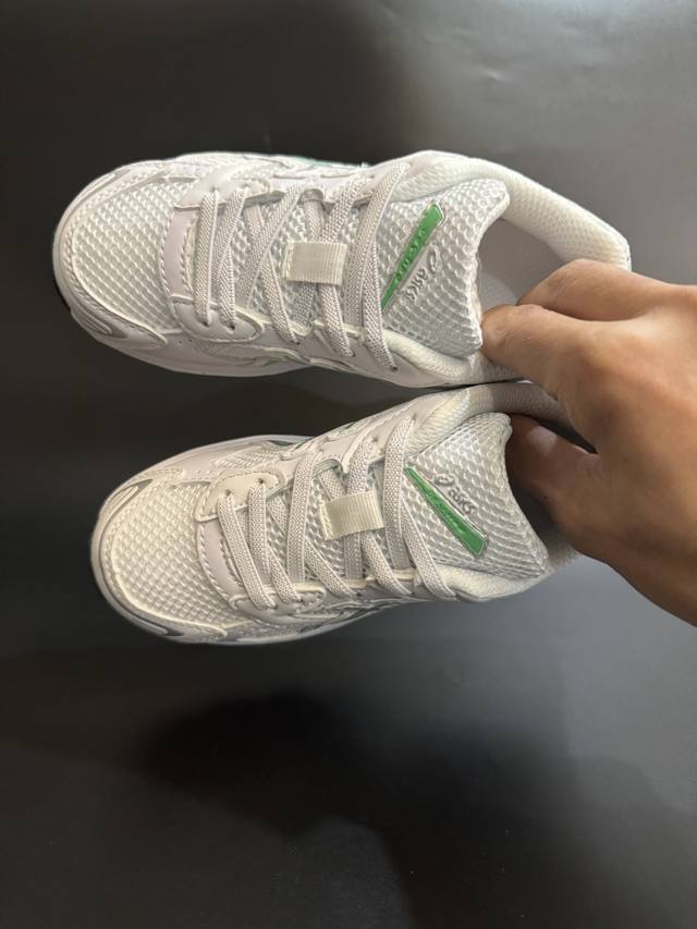 另一工厂p 亚瑟士1130弹力松紧带儿童运动鞋26-37码 松紧带设计，穿脱方便 网面拼接，质感满满 橡胶耐磨防滑大底，脚感超赞