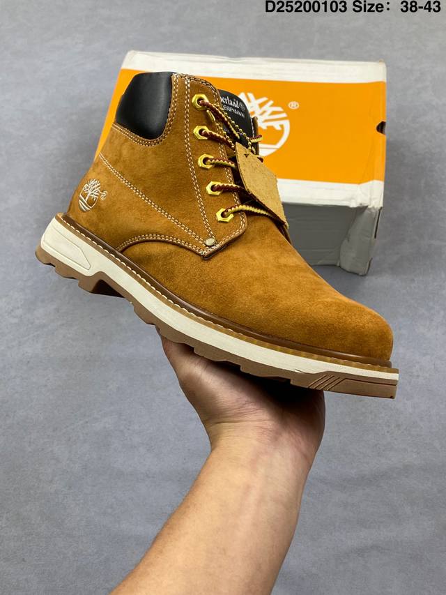 Timberland添柏岚靴子天伯伦中低帮马丁靴踢不烂经典大黄靴 中低帮靴 马丁靴 户外休闲潮流系列 搭配防臭防腐真皮乳胶鞋垫，给您完美的穿着体验，质量考究耐穿