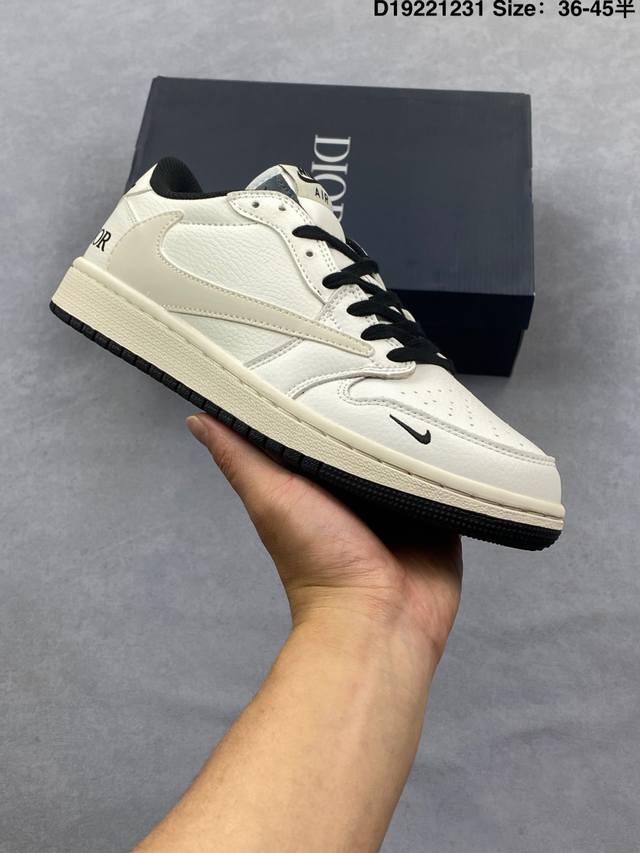 Fragment X Travis Scott X 斯图西 DDD Air Jordan 1 Low 三方联名倒钩 DDD 性价比原盒出货 全新的三方联名低帮倒