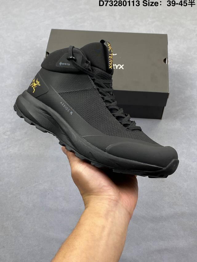 始祖鸟 X Alp Mtn 1 Gty 户外高性能超轻舒适透气 休闲运动徒步登山鞋 始祖鸟 这款Konseal 户外鞋的设计可应对多数技术路线和长途徒步。灵感来