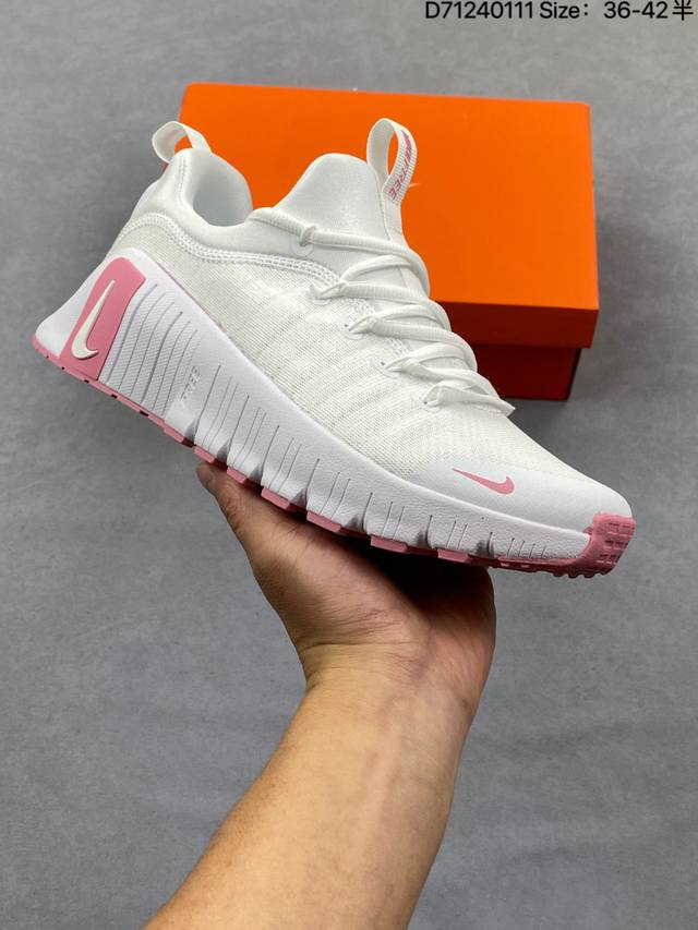 Nike Free Metcon 6 网布 DDD 圆头系带 减震防滑 低帮训练鞋 DDD 整体设计流线更简洁 标志性Logo越来越小 DDD 后跟倒三角设计让