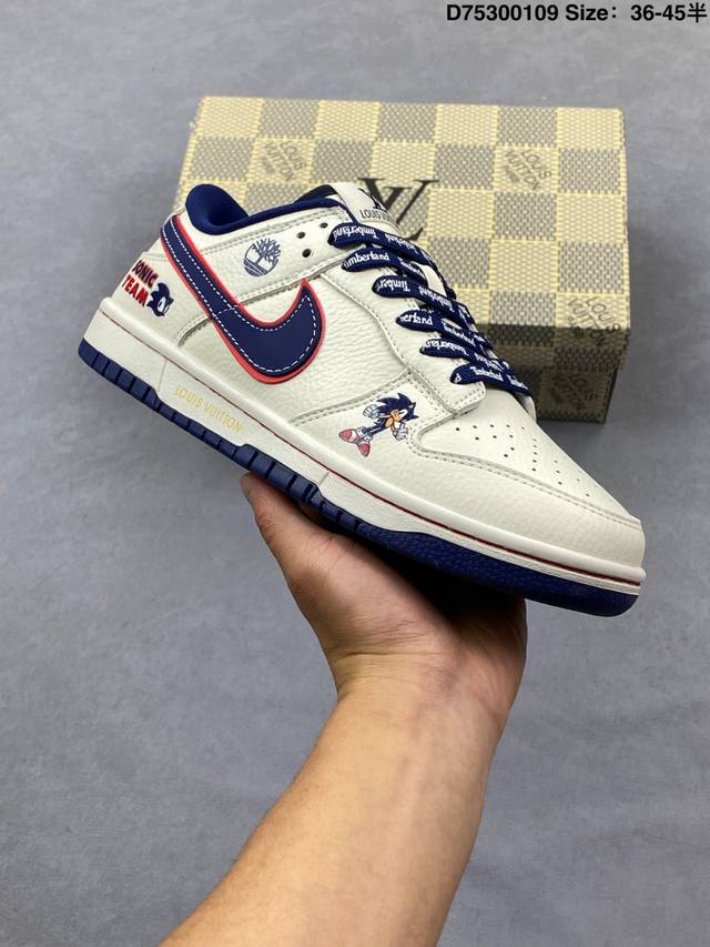 耐克Nike Dunk Low 扣篮系列 复古低帮休闲运动滑板板鞋采用脚感柔软舒适Zoomair气垫有效吸收滑板等极限运动在落地时带来的冲击力 为街头运动者们提