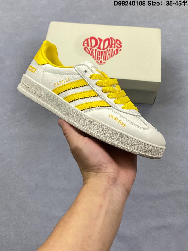 Adidas Originals Gazelle Indoor 三叶草休闲防滑耐磨低帮板鞋 DDD 鞋头出色设计 塑就出众贴合感 DDD 稳固的后跟贴合足部曲线