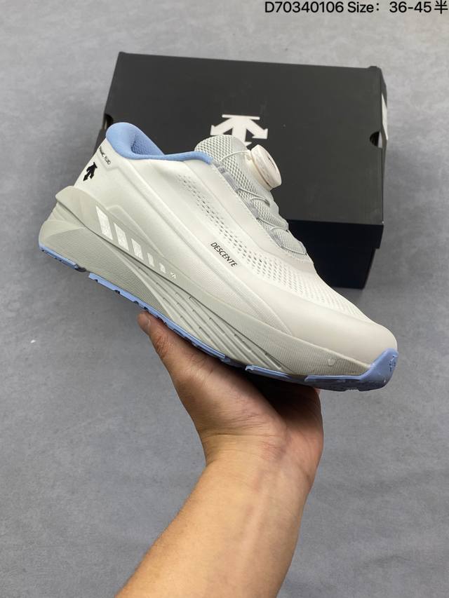 迪桑特Descente Lavitate Wire 3.0 舒适百搭防滑耐磨 低帮 休闲跑步鞋 DDD 采用大网眼材质鞋面 轻薄通透不闷热 前掌易弯折设计 提供