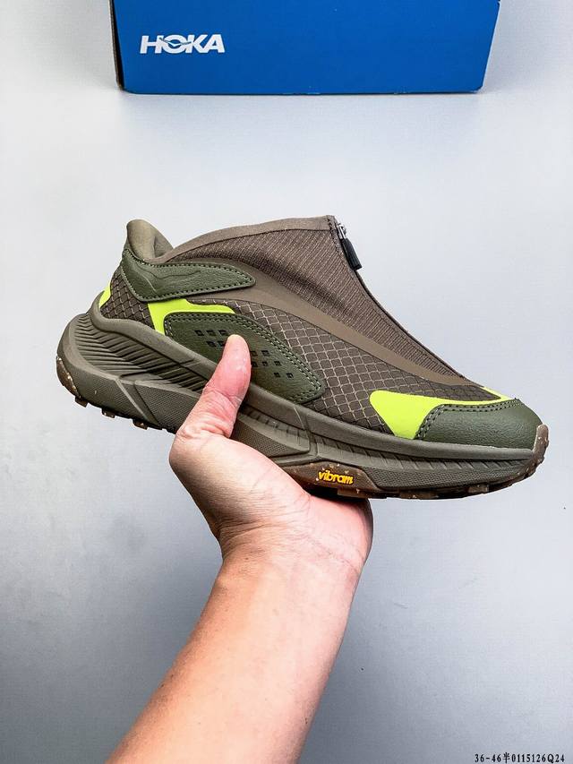 Hoka One One Project Transport以 “舒适零磨合、湿地如履平地”为核心优势，通过植物基中底、Vibram天然大底及人体工学设计，重新