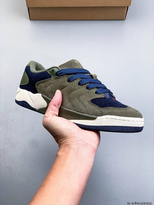 公司级！Nike耐克男鞋2025冬季新款 Jordan Session 运动休闲篮球鞋 DDD 延续90年代滑板鞋的面包轮廓造型，采用全皮质鞋身内衬加厚设计，后