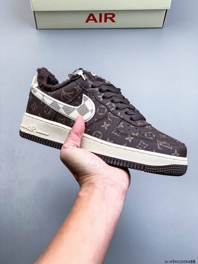 纯原版本 原楦数据纸版，采用硬质优质皮革鞋面材质，内置全掌Air Sole气垫。耐克 Nike Air Force 1 Low 空军一号低帮经典百搭休闲运动板鞋