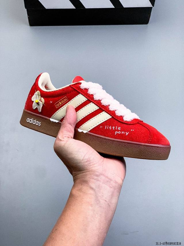 纯原 Adidas Vl Court Classic 阿迪达斯 运动休闲板鞋德训T头鞋 DDD 以经典造型塑就百搭风格 灵感源自典藏设计 实穿鞋面含绒面革细节