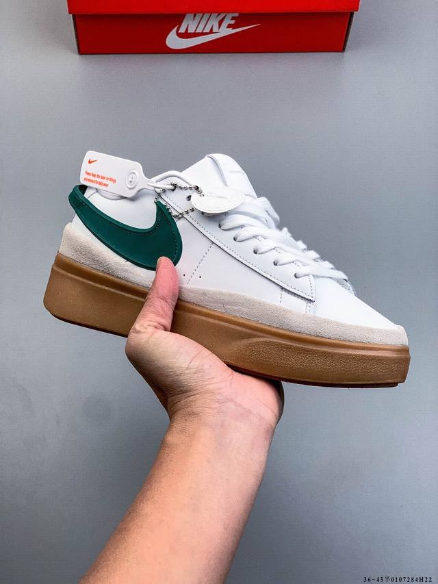 Nike Blazer Phantom Low 耐克 经典百搭 舒适休闲 低帮板鞋 DDD 采用轻盈利落设计 焕新演绎经典鞋款 该鞋款带来舒适足底体验 结合鞋侧