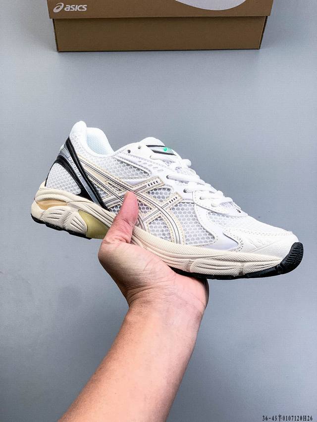 亚瑟士Asics Gt-2 亚瑟士运动休闲透气专业跑鞋 鞋面的包裹性 延展性相当好鞋头位置双层镂空能保证一定的透气性鞋底柔软也能够兼具支撑性采用经典鞋型 融入全