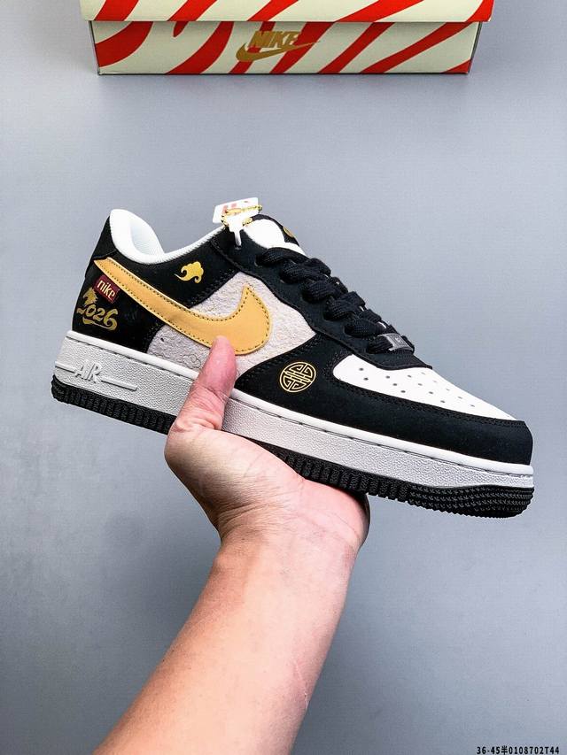 纯原版本 原楦数据纸版，采用硬质优质皮革鞋面材质，内置全掌Air Sole气垫。耐克 Nike Air Force 1 Low 空军一号低帮经典百搭休闲运动板鞋