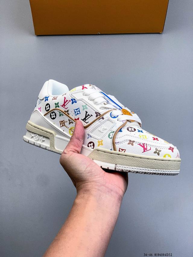 路易威登 Louis Vuitton Lv路易威登板鞋 DDD 乘风破浪的姐姐争先种草款,舒适透明底和百搭性霸屏整个时尚娱乐圈，正品1:1套楦复刻，细节调整完美