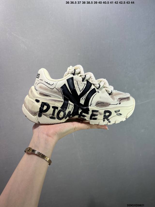 公司级Mlb Ny 印花网红老爹鞋 涂鸦恶作剧 DDD 内增高6Cm 原厂原档案数据开发 DDD 进口纳米材质 原厂全套手提袋 DDD 原盒雷射防伪标包装 DD