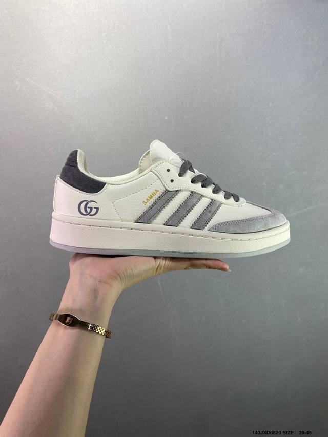 Adidas Originals Gazelle Indoor 三叶草休闲防滑耐磨低帮板鞋 DDD 鞋头出色设计 塑就出众贴合感 DDD 稳固的后跟贴合足部曲线