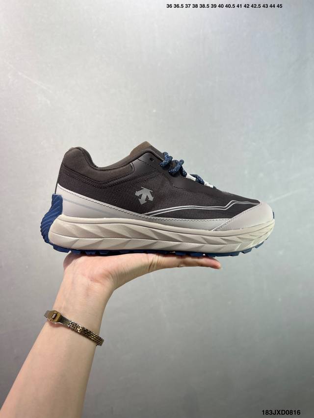 公司级Descente迪桑特Chron系列男女同款Chron复古运动休闲鞋 DDD 货号:D4331Lsn23 DDD 尺码:36 36.5 37 38 38.