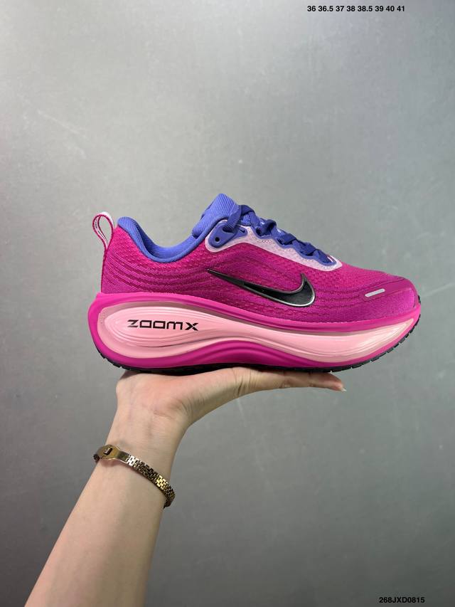 公司级Nike Vomero Plus 耐克 舒适减震防滑 低帮跑步鞋 DDD 全掌Reactx泡绵中底 前掌和后跟还配备了Air Zoom气垫单元 据说跑起来